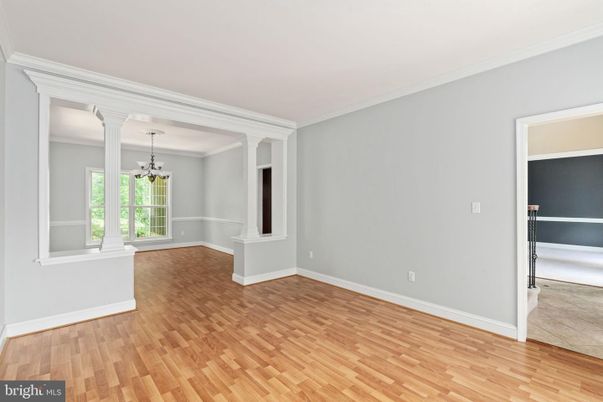 Chandelier, Empty room, Interior, Wood Texture Flooring