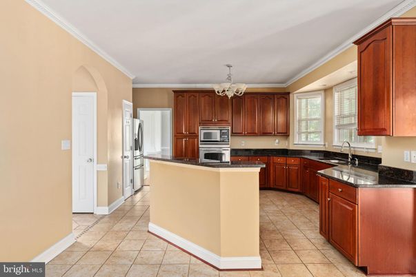 Chandelier, Interior, Kitchen, Stainless Steel Appliances