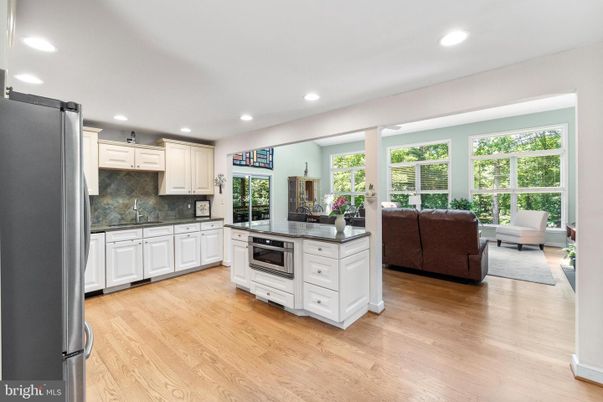 Interior, Kitchen, Living room, Recessed Lighting, Wood Texture Flooring