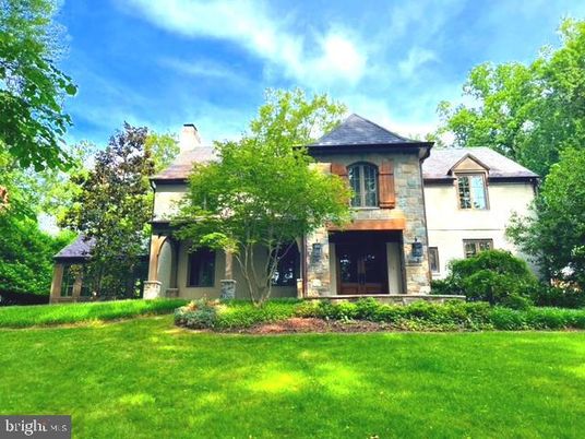 Backyard, Exterior, Facade, French Provincial