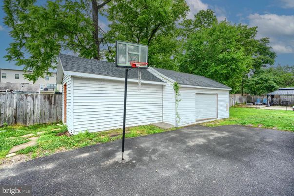 Backyard, Detached Garage, Exterior