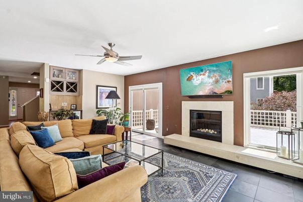 Fireplace, Interior, Living room, Recessed Lighting