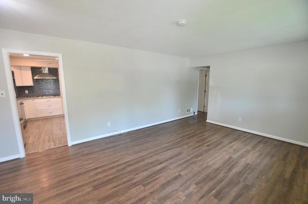 Empty room, Interior, Kitchen, Wood Texture Flooring