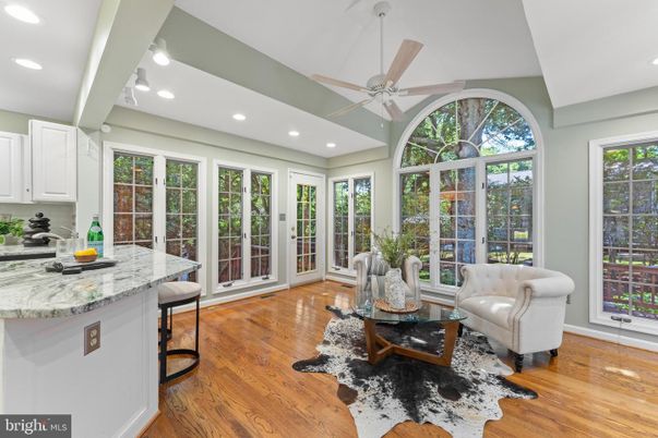 Interior, Kitchen, Living room, Recessed Lighting, Sun Room, Wood Texture Flooring