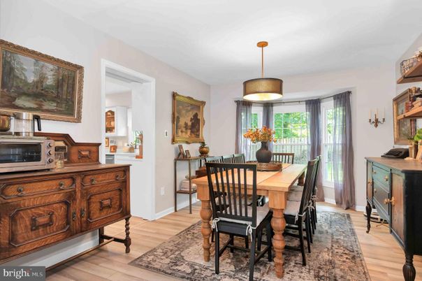 Dining room, Interior, Kitchen, Stainless Steel Appliances, Wood Texture Flooring