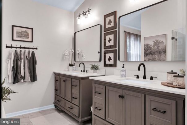 Bathroom, Dual Sink Vanities, Interior