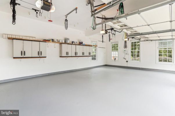 Garage, Interior