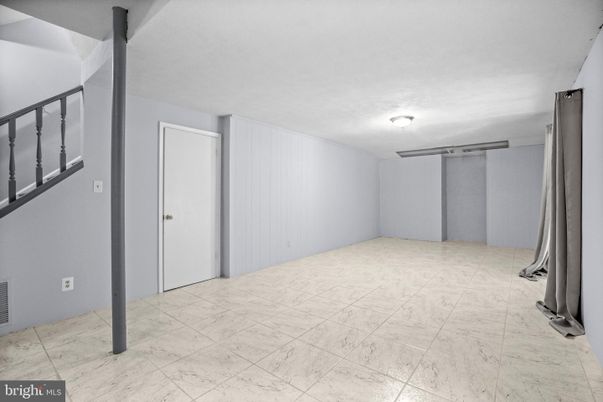 Empty room, Interior, Marble