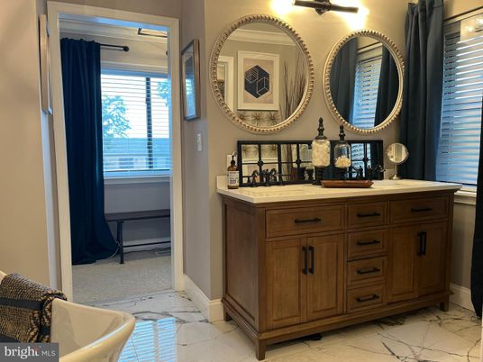 Bathroom, Dual Sink Vanities, Interior, Marble, Water