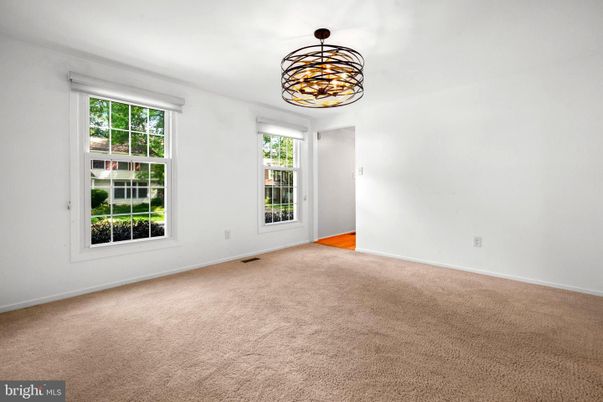 Chandelier, Empty room, Interior