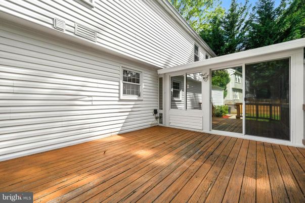 Exterior, Wood Texture Flooring