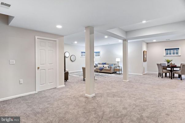 Dining room, Interior, Living room, Recessed Lighting