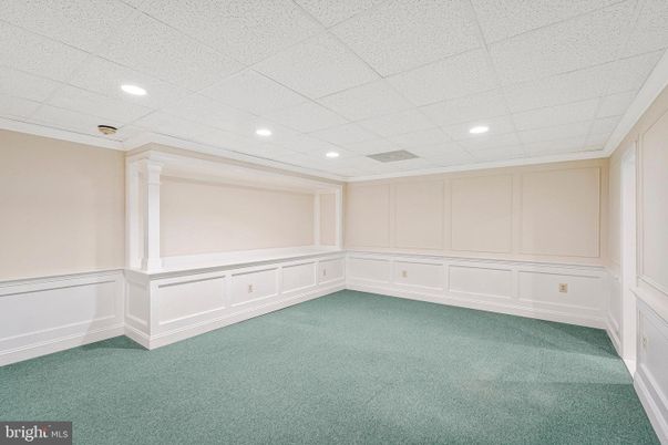 Empty room, Interior, Recessed Lighting