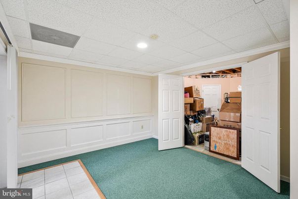 Empty room, Interior, Kitchen, Recessed Lighting