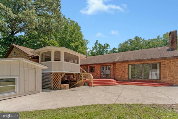 Exterior, Facade, Brick Facade, Split Level