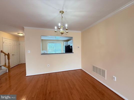 Chandelier, Empty room, Interior, Wood Texture Flooring