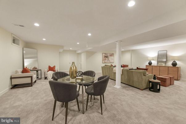 Dining room, Interior, Living room, Recessed Lighting