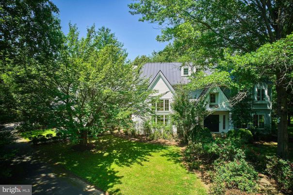 Backyard, Exterior, Facade, Tudor Revival