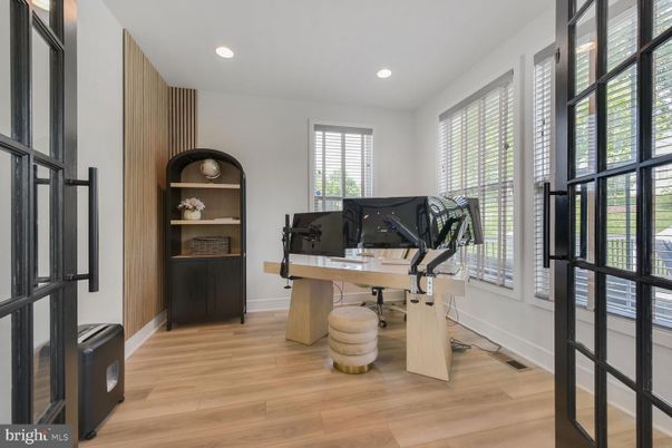 Home Office, Interior, Recessed Lighting, Wood Texture Flooring