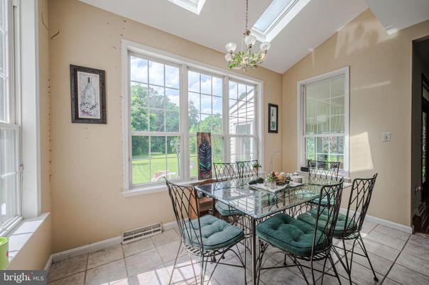 Chandelier, Dining room, Interior