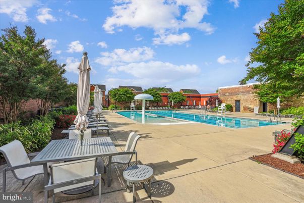 Exterior, Fireplace, Pool