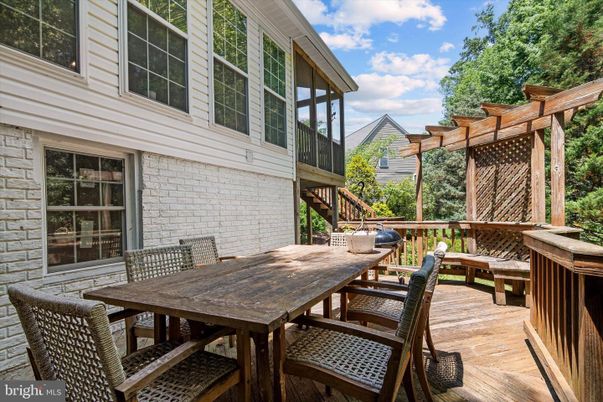 Exterior, Wood Texture Flooring