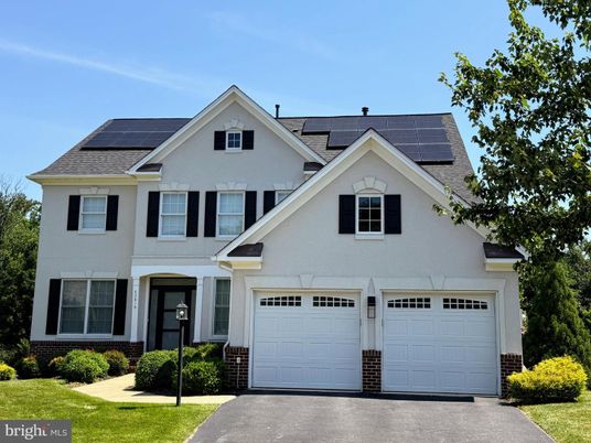 Attached, Exterior, Facade, Solar Panels, Farmhouse