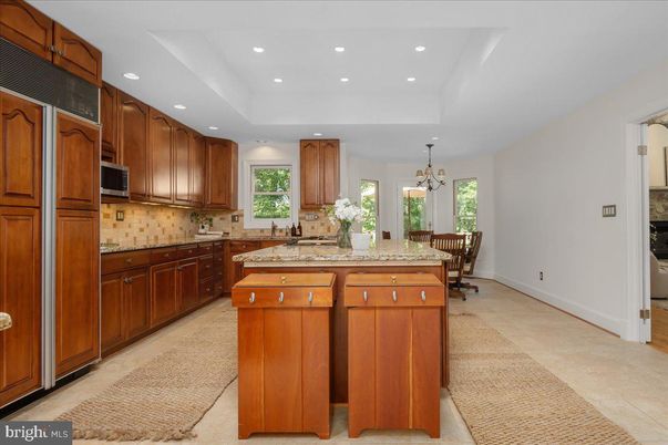 Chandelier, Dining room, Interior, Kitchen, Recessed Lighting