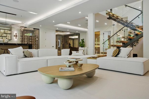 Interior, Living room, Pendant Lights, Recessed Lighting, Wine Storage