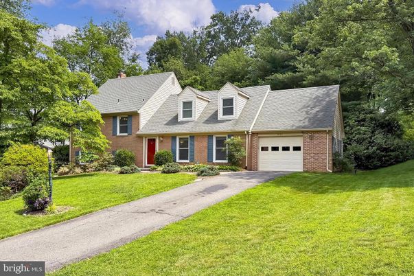 Attached, Exterior, Facade, Brick Facade, Cape Cod