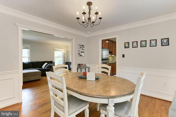 Chandelier, Dining room, Interior, Living room, Wood Texture Flooring