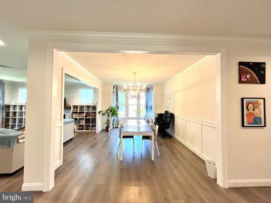 Chandelier, Interior, Recessed Lighting, Wood Texture Flooring