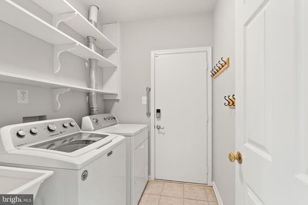Interior, Washer