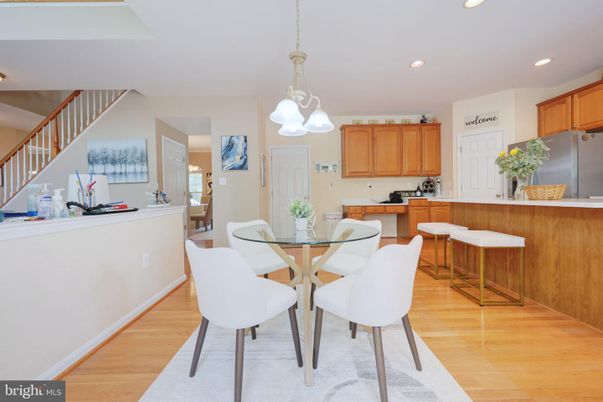 Dining room, Interior, Kitchen, Pendant Lights, Recessed Lighting, Wood Texture Flooring