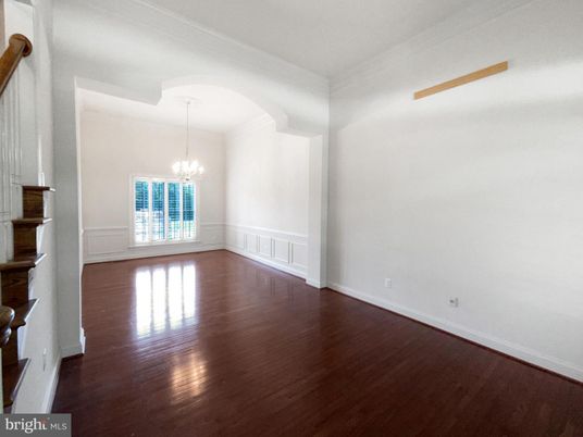 Chandelier, Empty room, Interior, Wood Texture Flooring