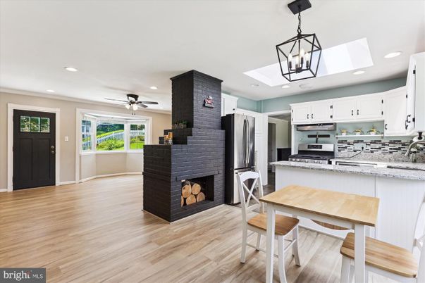 Fireplace, Interior, Kitchen, Pendant Lights, Recessed Lighting, Wood Texture Flooring