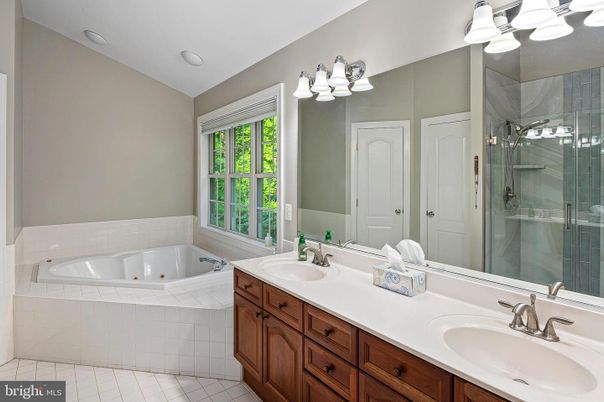 Bathroom, Dual Sink Vanities, Glass Shower, Interior, Recessed Lighting