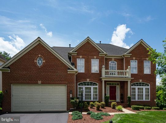 Attached, Exterior, Facade, Brick Facade, Brick Traditional