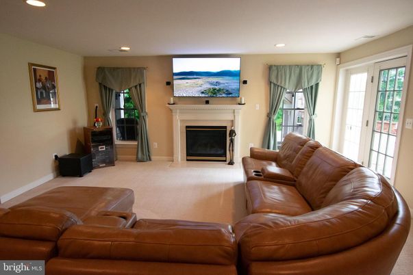 Fireplace, Interior, Living room, Recessed Lighting