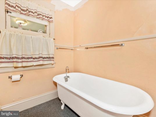 Bathroom, Free Standing Baths, Interior