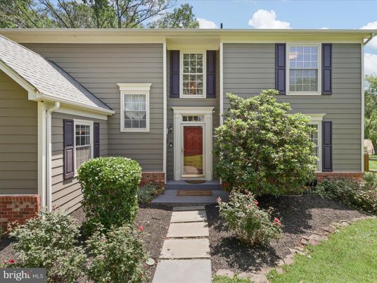 Exterior, Facade, None