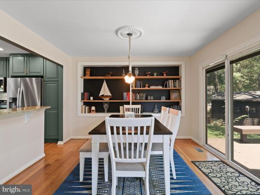 Dining room, Interior, Kitchen, Pendant Lights, Stainless Steel Appliances, Wood Texture Flooring