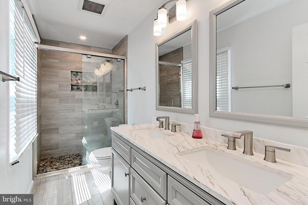 Bathroom, Dual Sink Vanities, Glass Shower, Interior, Recessed Lighting