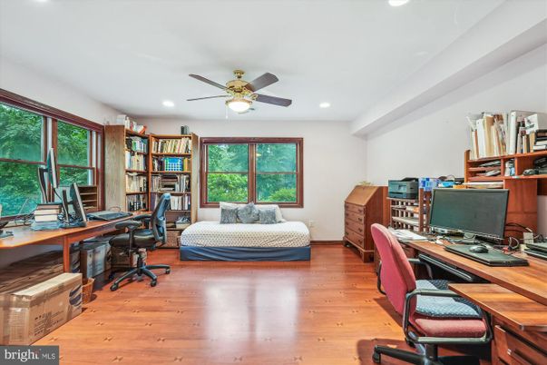 Home Office, Interior, Recessed Lighting, Wood Texture Flooring