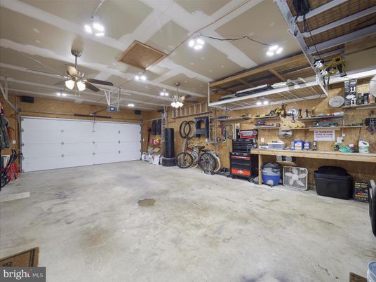 Garage, Interior, Recessed Lighting