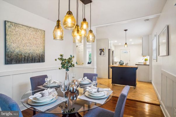 Dining room, Interior, Kitchen, Pendant Lights, Recessed Lighting, Wood Texture Flooring