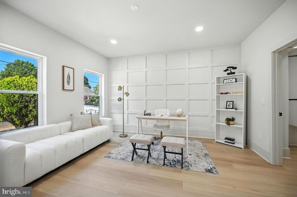 Home Office, Interior, Recessed Lighting, Wood Texture Flooring