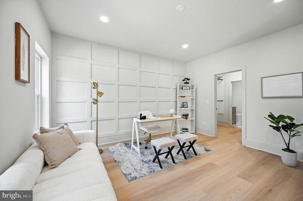 Home Office, Interior, Recessed Lighting, Wood Texture Flooring