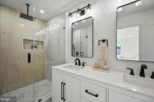 Bathroom, Dual Sink Vanities, Glass Shower, Interior, Recessed Lighting