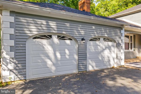 Detached Garage, Exterior